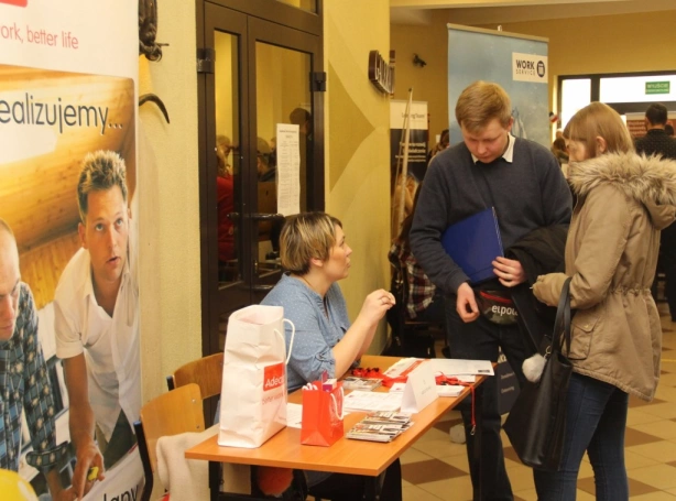 Zdjęcie nr 25 z galerii Rekordowe Targi Pracy i Praktyk Studenckich w Wyższej Szkole Biznesu w Dąbrowie Górniczej