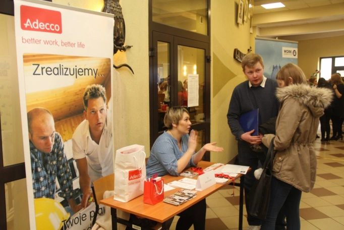 Zdjęcie nr 10 z galerii Rekordowe Targi Pracy i Praktyk Studenckich w Wyższej Szkole Biznesu w Dąbrowie Górniczej