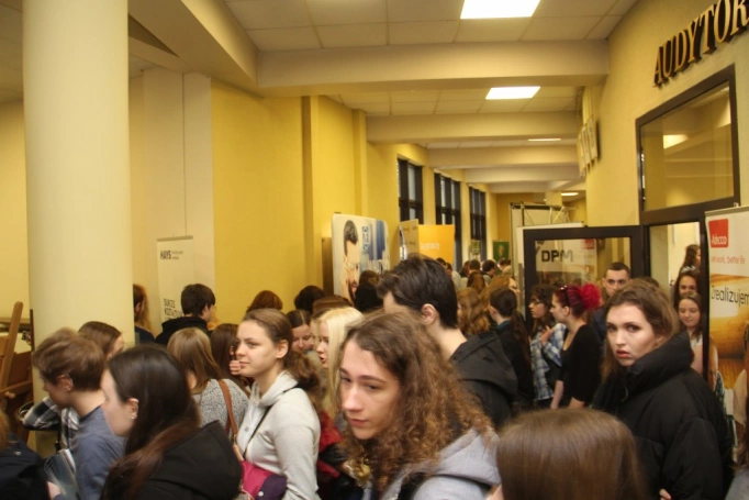 Zdjęcie nr 2 z galerii Rekordowe Targi Pracy i Praktyk Studenckich w Wyższej Szkole Biznesu w Dąbrowie Górniczej