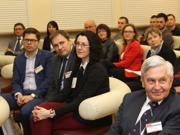 Zdjęcie nr 13 z galerii Konferencja "Sukcesy i wyzwania w naukach o zarządzaniu. Od tradycji do współczesności. Współczesne kontynuacje dorobku Karola Adamieckiego"