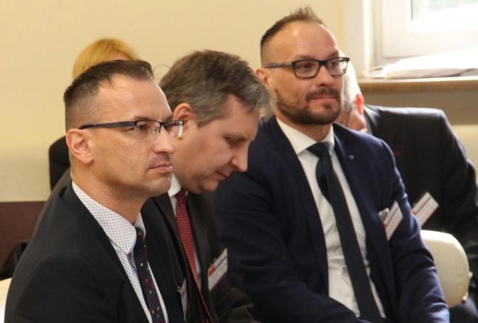 Zdjęcie nr 16 z galerii Konferencja "Sukcesy i wyzwania w naukach o zarządzaniu. Od tradycji do współczesności. Współczesne kontynuacje dorobku Karola Adamieckiego"