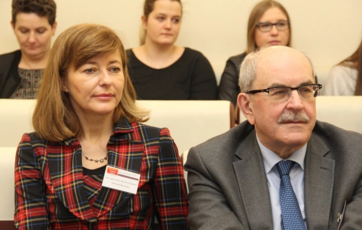Zdjęcie nr 22 z galerii Konferencja "Sukcesy i wyzwania w naukach o zarządzaniu. Od tradycji do współczesności. Współczesne kontynuacje dorobku Karola Adamieckiego"