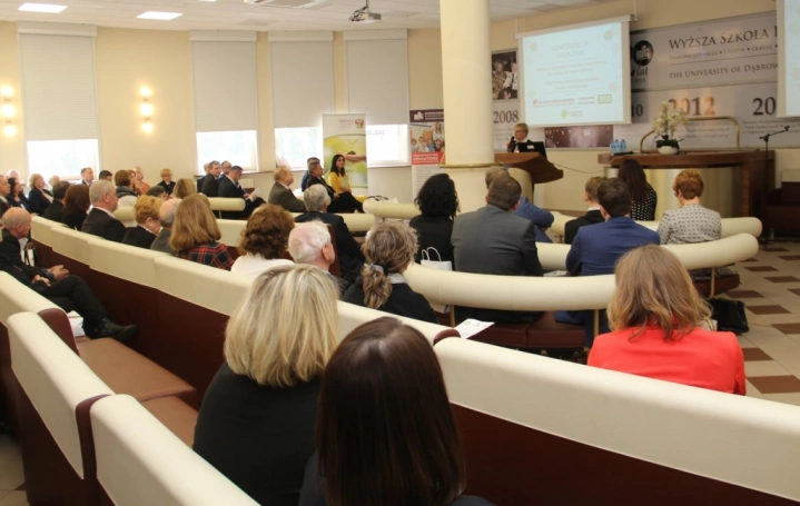 Zdjęcie nr 26 z galerii Konferencja "Sukcesy i wyzwania w naukach o zarządzaniu. Od tradycji do współczesności. Współczesne kontynuacje dorobku Karola Adamieckiego"