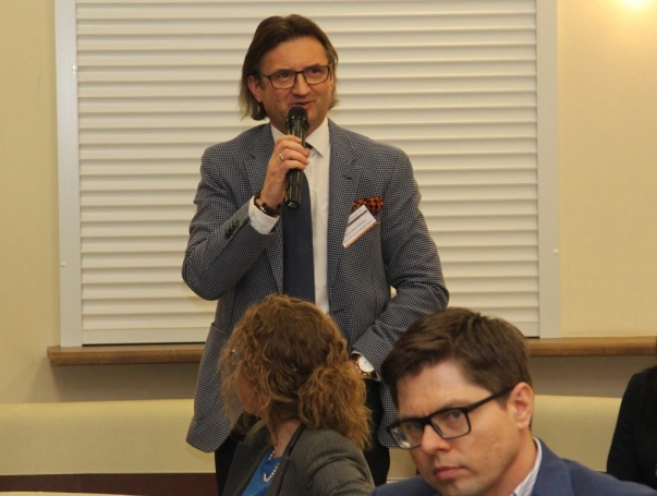 Zdjęcie nr 43 z galerii Konferencja "Sukcesy i wyzwania w naukach o zarządzaniu. Od tradycji do współczesności. Współczesne kontynuacje dorobku Karola Adamieckiego"