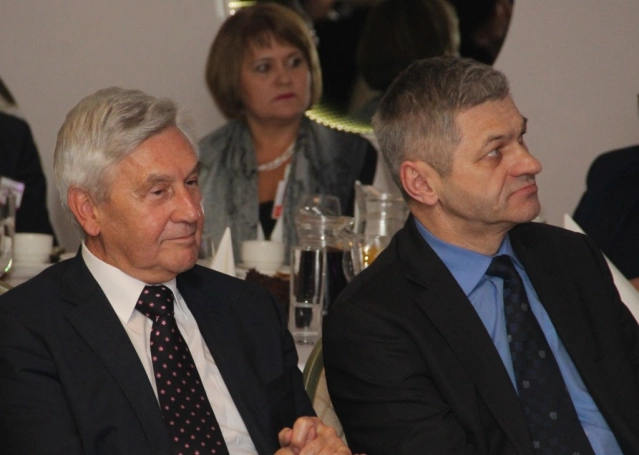 Zdjęcie nr 63 z galerii Konferencja "Sukcesy i wyzwania w naukach o zarządzaniu. Od tradycji do współczesności. Współczesne kontynuacje dorobku Karola Adamieckiego"