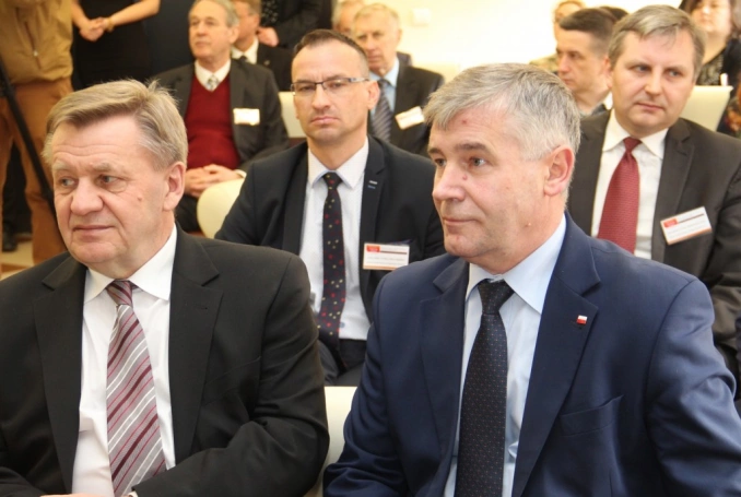 Zdjęcie nr 9 z galerii Konferencja "Sukcesy i wyzwania w naukach o zarządzaniu. Od tradycji do współczesności. Współczesne kontynuacje dorobku Karola Adamieckiego"