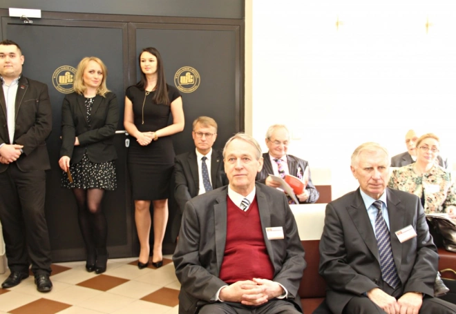 Zdjęcie nr 39 z galerii Konferencja "Sukcesy i wyzwania w naukach o zarządzaniu. Od tradycji do współczesności. Współczesne kontynuacje dorobku Karola Adamieckiego"