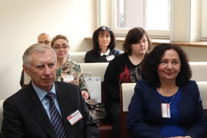 Zdjęcie nr 40 z galerii Konferencja "Sukcesy i wyzwania w naukach o zarządzaniu. Od tradycji do współczesności. Współczesne kontynuacje dorobku Karola Adamieckiego"