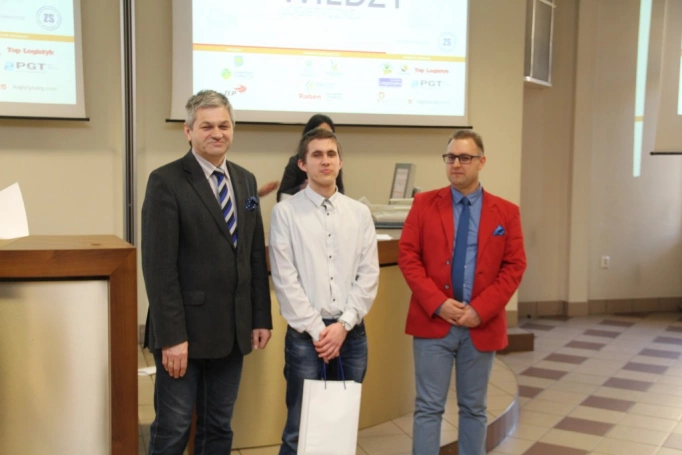 Zdjęcie nr 45 z galerii VII Ogólnopolski Konkurs Wiedzy Logistycznej - WYNIKI
