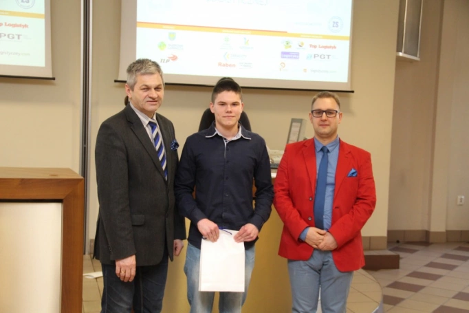 Zdjęcie nr 42 z galerii VII Ogólnopolski Konkurs Wiedzy Logistycznej - WYNIKI
