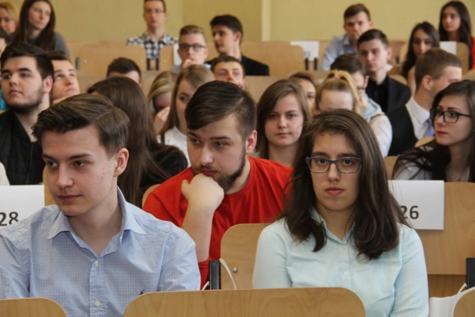 Zdjęcie nr 13 z galerii VII Ogólnopolski Konkurs Wiedzy Logistycznej - WYNIKI