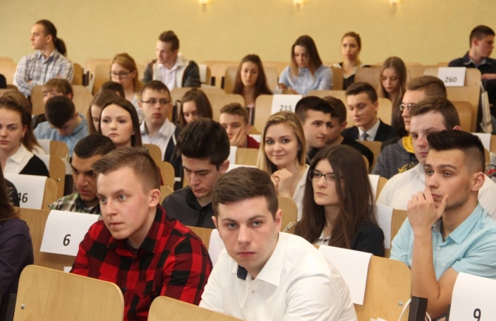 Zdjęcie nr 19 z galerii VII Ogólnopolski Konkurs Wiedzy Logistycznej - WYNIKI