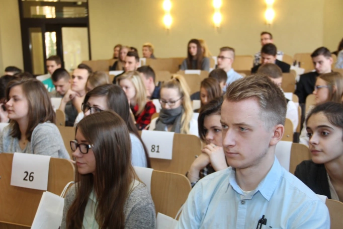 Zdjęcie nr 28 z galerii VII Ogólnopolski Konkurs Wiedzy Logistycznej - WYNIKI