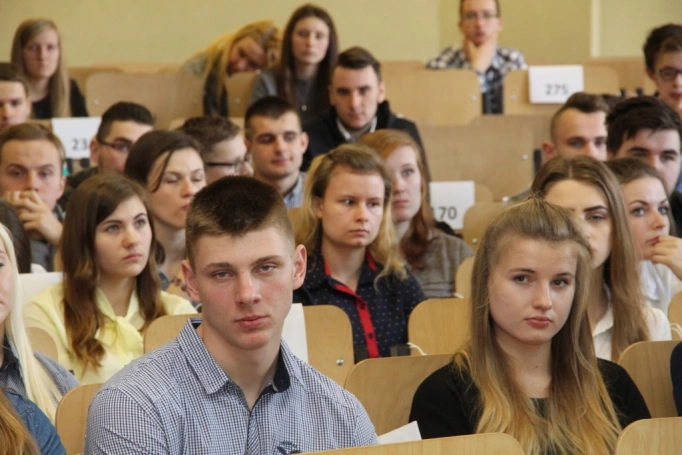 Zdjęcie nr 32 z galerii VII Ogólnopolski Konkurs Wiedzy Logistycznej - WYNIKI