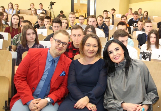 Zdjęcie nr 14 z galerii VII Ogólnopolski Konkurs Wiedzy Logistycznej - WYNIKI