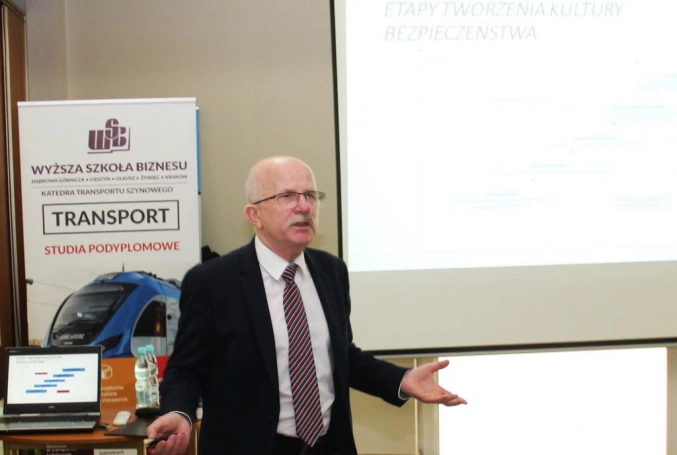 Zdjęcie nr 2 z galerii Technologie transportowe - Rozwój. Bezpieczeństwo. Finansowanie - seminarium naukowe