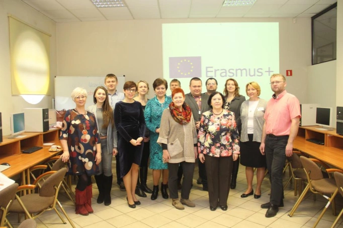 Zdjęcie nr 4 z galerii Wiedza bez barier - innowacyjne metody nauczania osób dorosłych
