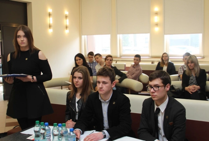 Zdjęcie nr 29 z galerii Złoty Argument w rękach uczniów z Zawiercia - finał II Otwartego Turnieju Debat Oxfordzkich