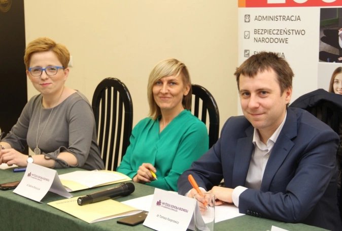 Zdjęcie nr 33 z galerii Złoty Argument w rękach uczniów z Zawiercia - finał II Otwartego Turnieju Debat Oxfordzkich