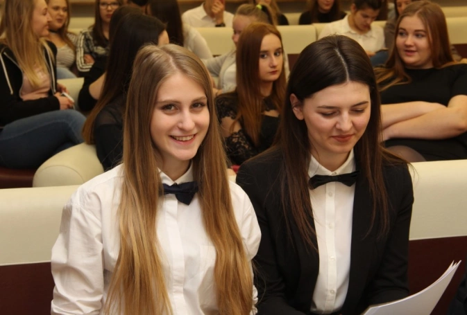 Zdjęcie nr 46 z galerii Złoty Argument w rękach uczniów z Zawiercia - finał II Otwartego Turnieju Debat Oxfordzkich