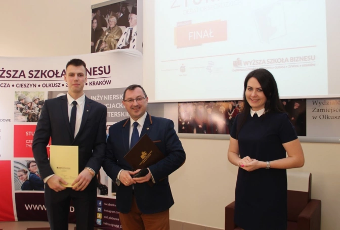 Zdjęcie nr 58 z galerii Złoty Argument w rękach uczniów z Zawiercia - finał II Otwartego Turnieju Debat Oxfordzkich