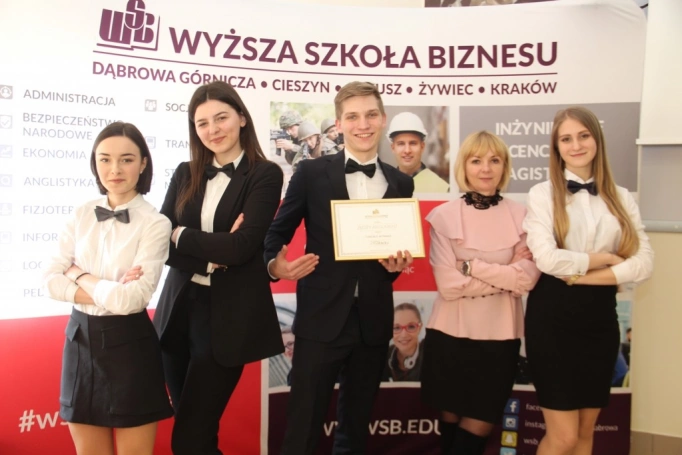 Zdjęcie nr 64 z galerii Złoty Argument w rękach uczniów z Zawiercia - finał II Otwartego Turnieju Debat Oxfordzkich