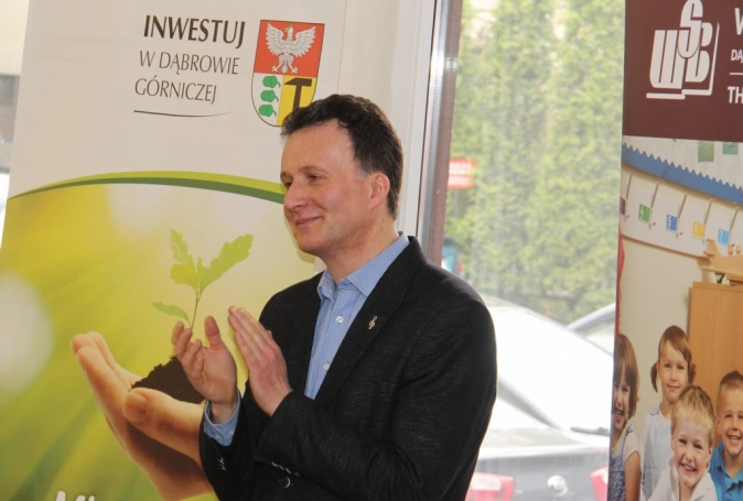 Zdjęcie nr 19 z galerii W Wyższej Szkole Biznesu w Dąbrowie Górniczej... czujemy bluesa! Drugi dzień XIII Festiwalu Nauki za nami!