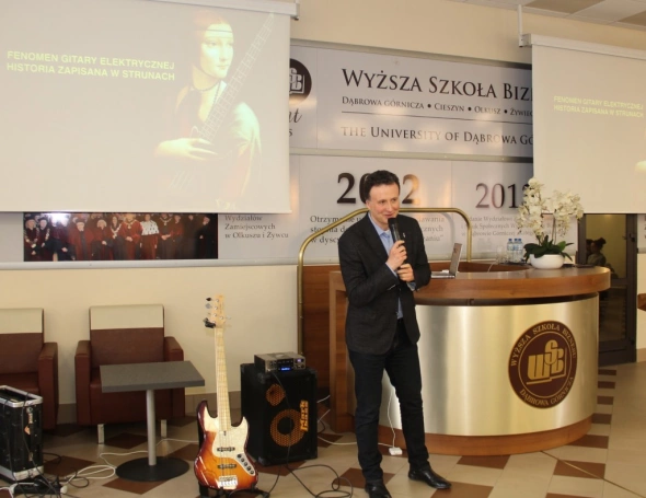 Zdjęcie nr 26 z galerii W Wyższej Szkole Biznesu w Dąbrowie Górniczej... czujemy bluesa! Drugi dzień XIII Festiwalu Nauki za nami!
