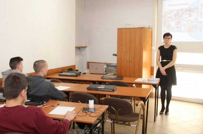 Zdjęcie nr 21 z galerii Tydzień Umiejętności Zawodowych w Wyższej Szkole Biznesu w Dąbrowie Górniczej
