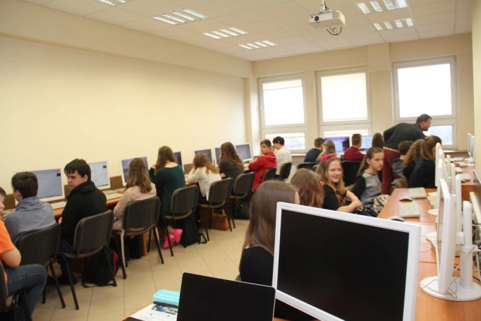 Zdjęcie nr 2 z galerii Festiwal Nauki - dzień czwarty pod znakiem medycyny, informatyki oraz socjologii!