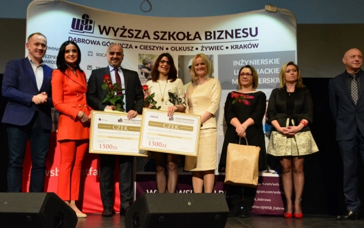 Zdjęcie nr 23 z galerii Gala wręczenia dyplomów absolwentom studiów podyplomowych - Pałac Kultury Zagłębia