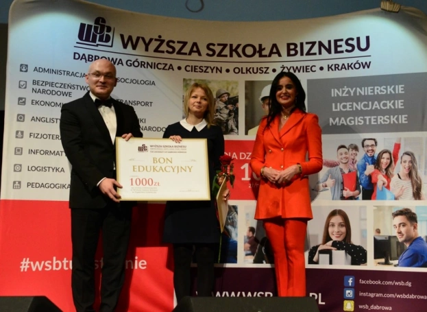 Zdjęcie nr 34 z galerii Gala wręczenia dyplomów absolwentom studiów podyplomowych - Pałac Kultury Zagłębia