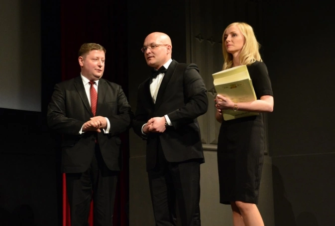Zdjęcie nr 39 z galerii Gala wręczenia dyplomów absolwentom studiów podyplomowych - Pałac Kultury Zagłębia