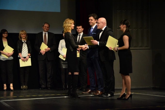 Zdjęcie nr 58 z galerii Gala wręczenia dyplomów absolwentom studiów podyplomowych - Pałac Kultury Zagłębia