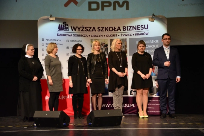 Zdjęcie nr 78 z galerii Gala wręczenia dyplomów absolwentom studiów podyplomowych - Pałac Kultury Zagłębia
