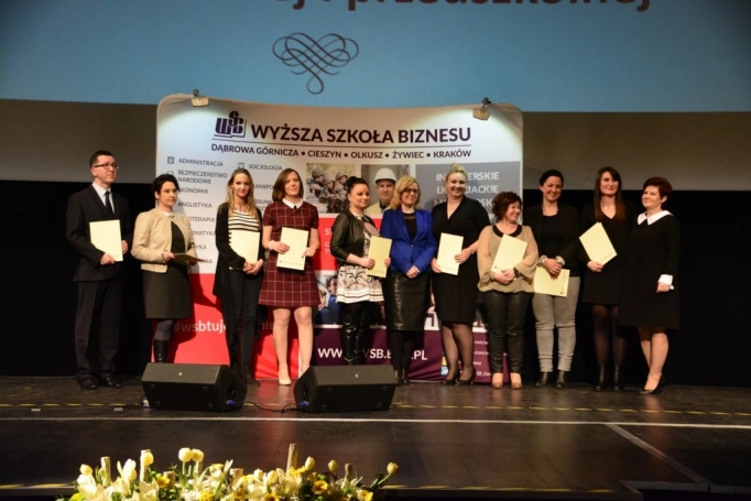 Zdjęcie nr 85 z galerii Gala wręczenia dyplomów absolwentom studiów podyplomowych - Pałac Kultury Zagłębia