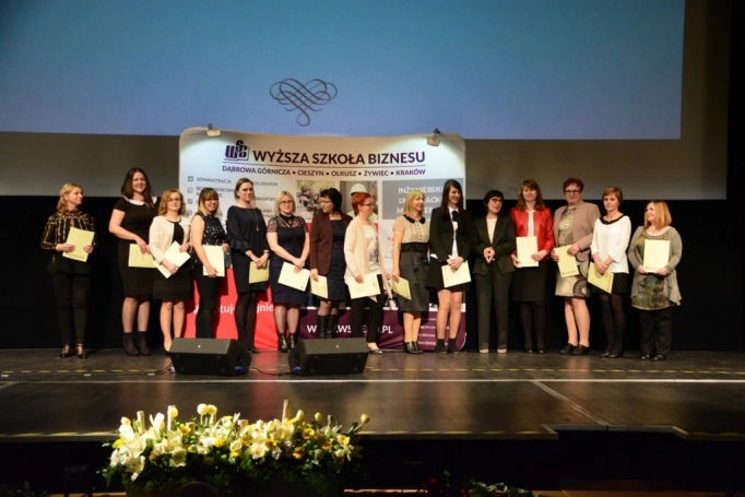 Zdjęcie nr 92 z galerii Gala wręczenia dyplomów absolwentom studiów podyplomowych - Pałac Kultury Zagłębia