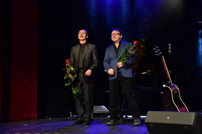Zdjęcie nr 106 z galerii Gala wręczenia dyplomów absolwentom studiów podyplomowych - Pałac Kultury Zagłębia
