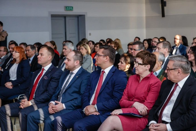 Zdjęcie nr 3 z galerii Obserwatorium Procesów Miejskich i Metropolitalnych - Uczelnie przystąpiły do współpracy