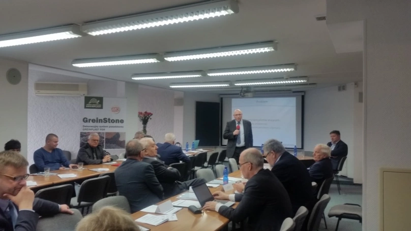Zdjęcie nr 2 z galerii Eksperci WSB w Dąbrowie Górniczej podczas X Śląskiego Seminarium Budowlanego w Ustroniu