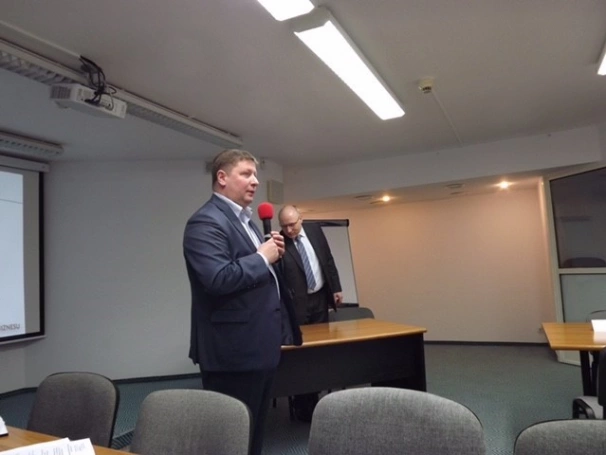 Zdjęcie nr 1 z galerii Eksperci WSB w Dąbrowie Górniczej podczas X Śląskiego Seminarium Budowlanego w Ustroniu