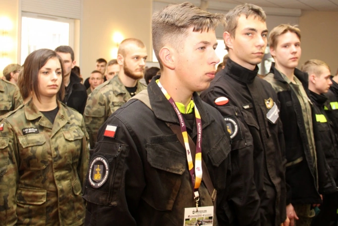 Zdjęcie nr 1 z galerii VI Ogólnopolski Turniej Klas o Profilu Mundurowym - wielki finał