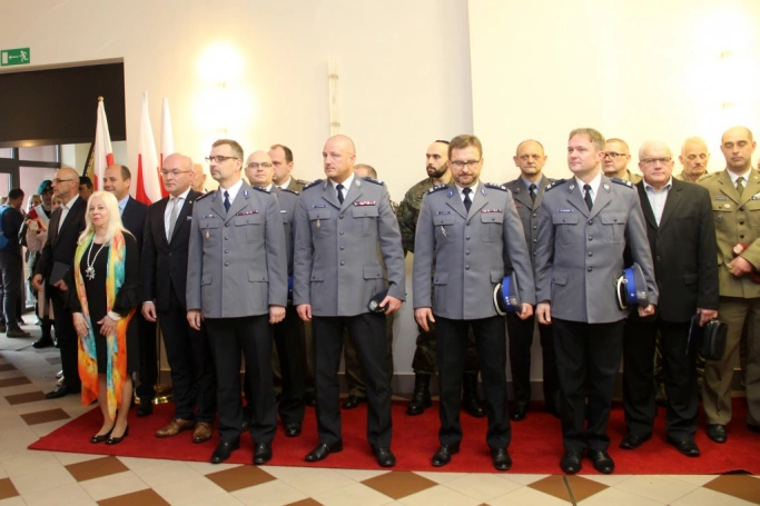 Zdjęcie nr 4 z galerii VI Ogólnopolski Turniej Klas o Profilu Mundurowym - wielki finał