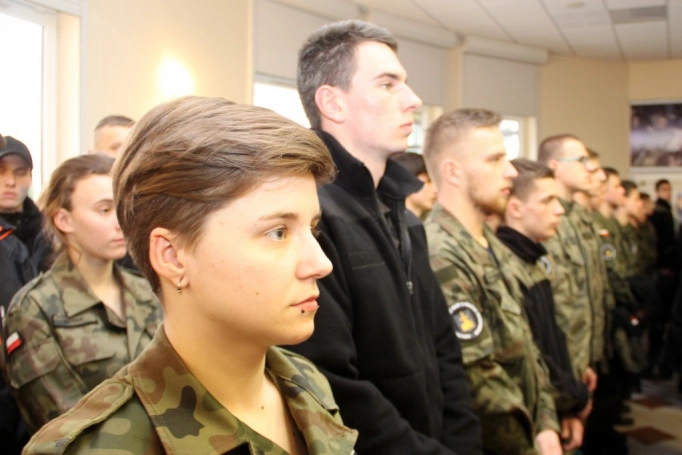 Zdjęcie nr 12 z galerii VI Ogólnopolski Turniej Klas o Profilu Mundurowym - wielki finał