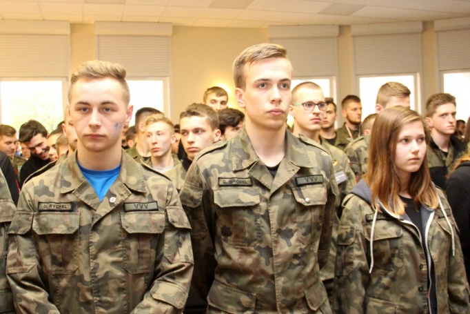 Zdjęcie nr 44 z galerii VI Ogólnopolski Turniej Klas o Profilu Mundurowym - wielki finał