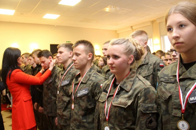 Zdjęcie nr 48 z galerii VI Ogólnopolski Turniej Klas o Profilu Mundurowym - wielki finał