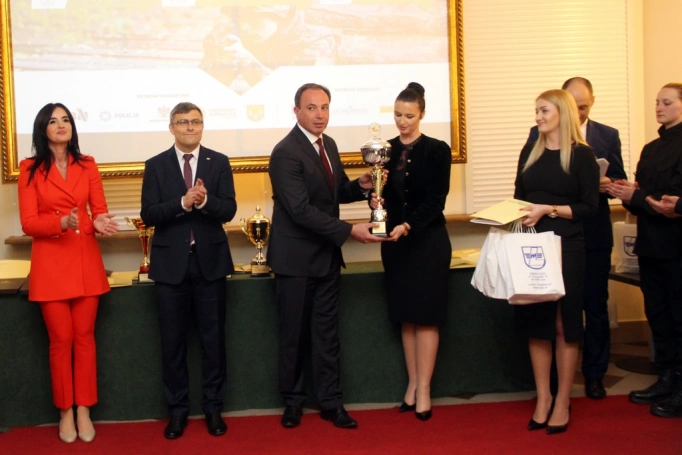 Zdjęcie nr 66 z galerii VI Ogólnopolski Turniej Klas o Profilu Mundurowym - wielki finał