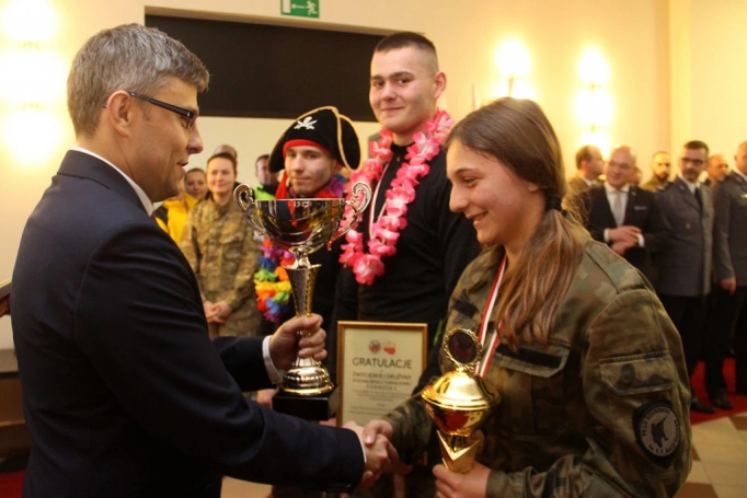Zdjęcie nr 82 z galerii VI Ogólnopolski Turniej Klas o Profilu Mundurowym - wielki finał
