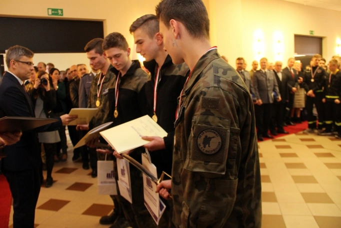 Zdjęcie nr 92 z galerii VI Ogólnopolski Turniej Klas o Profilu Mundurowym - wielki finał