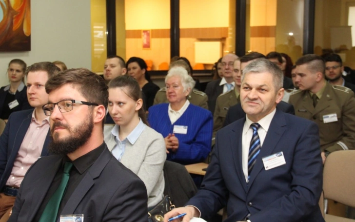 Zdjęcie nr 2 z galerii IV Ogólnopolska Konferencja Naukowa „Aspekty logistyczne w biznesie” oraz V Studencka Konferencja Logistyczna StuKoL